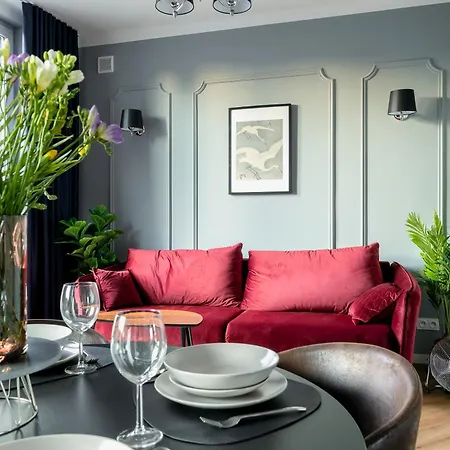 Ruby House Center * Warszawa