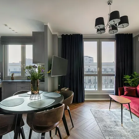 Ruby House Center Apartment *